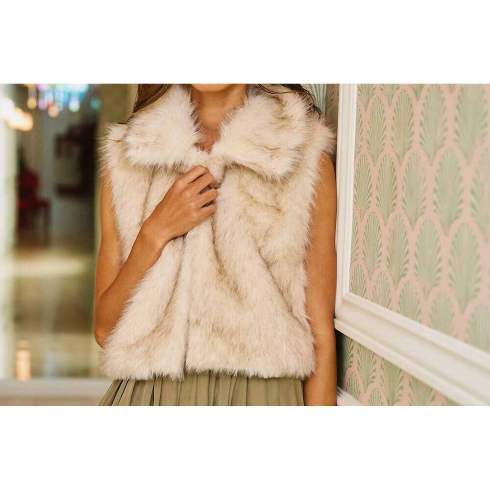 NEW BUCKETLIST eliza faux fur vest in ivory